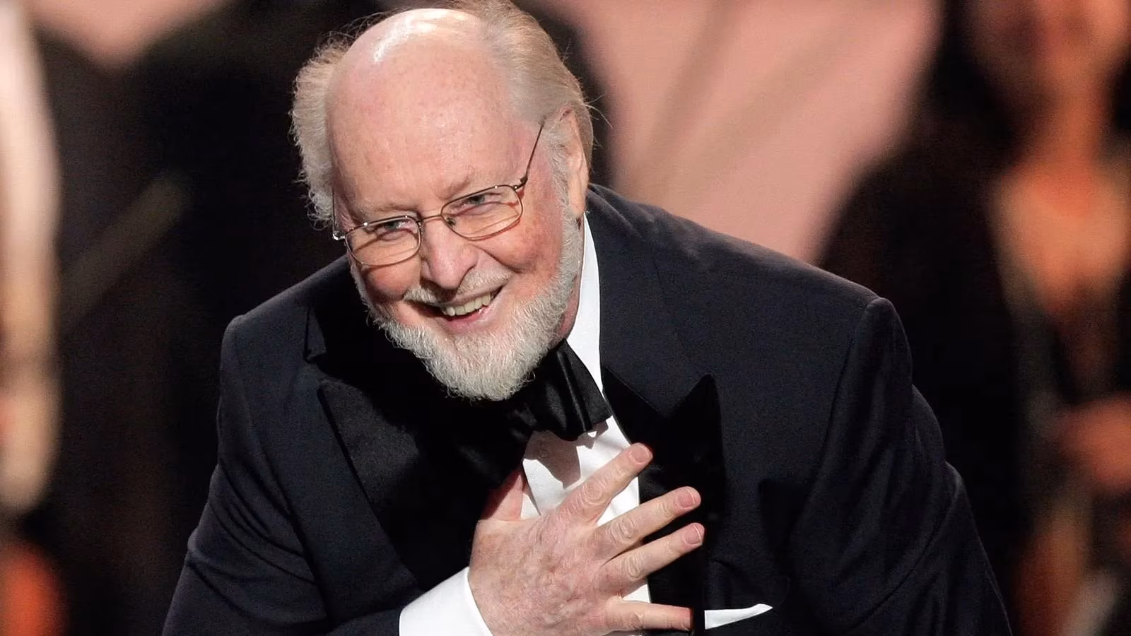 john-williams-enduring-oscar-drought-a-30-year-symphony-of-nominations-without-victory-image-0